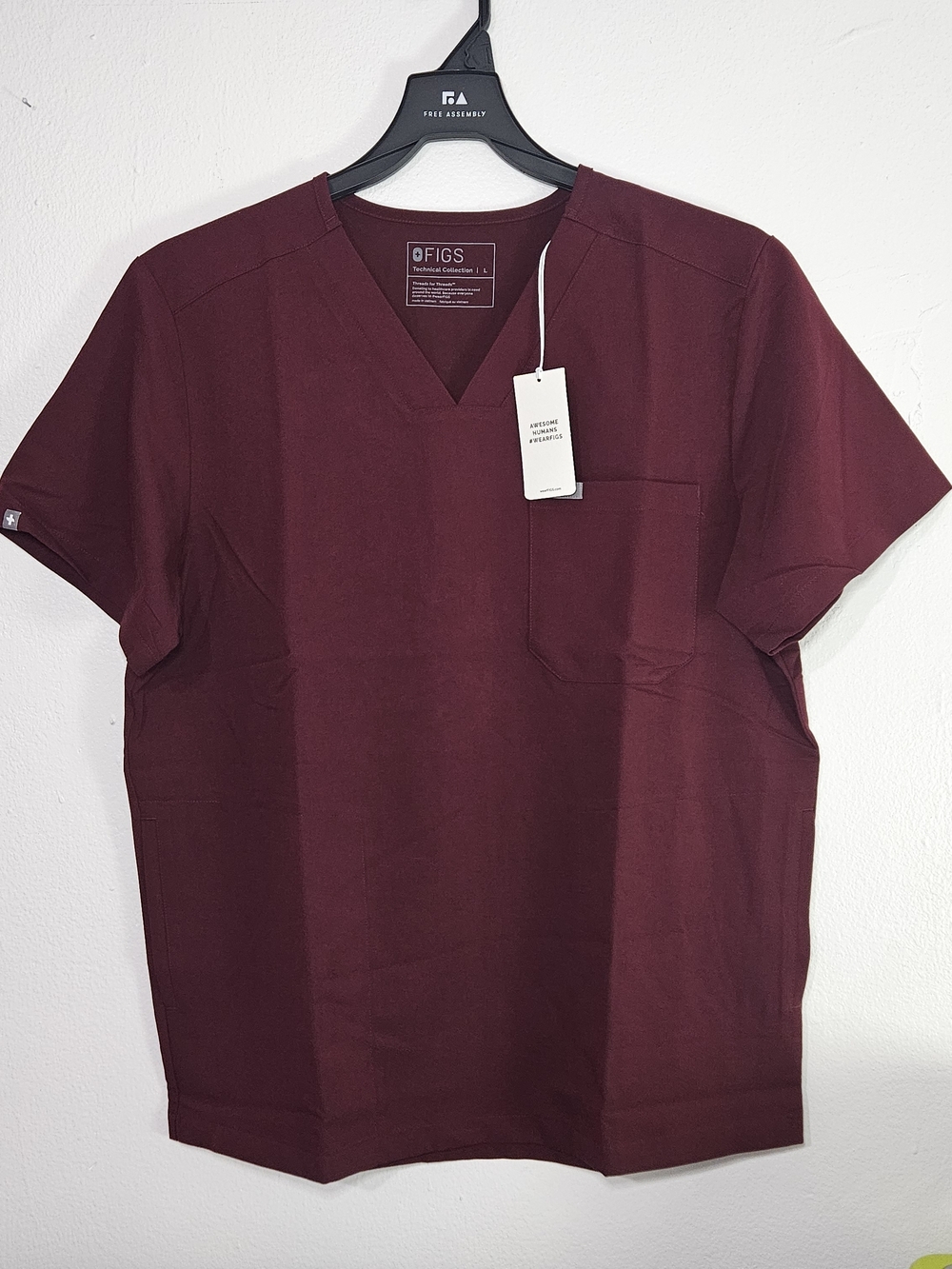 Figs Men Chisec Three Pocket Scrub Top NWT burgundy size  L